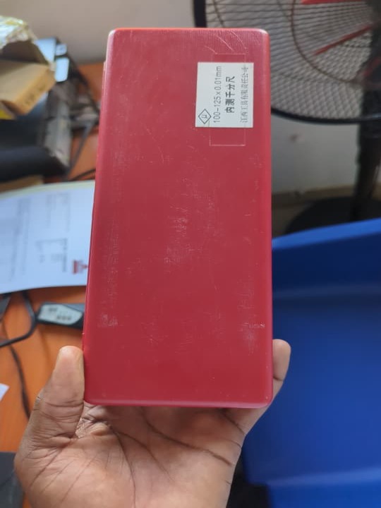 Micromètre intérieur à 3  touches réglable 100-125