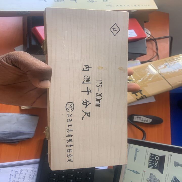 Micromètre intérieur à 3  touches réglable 175-200