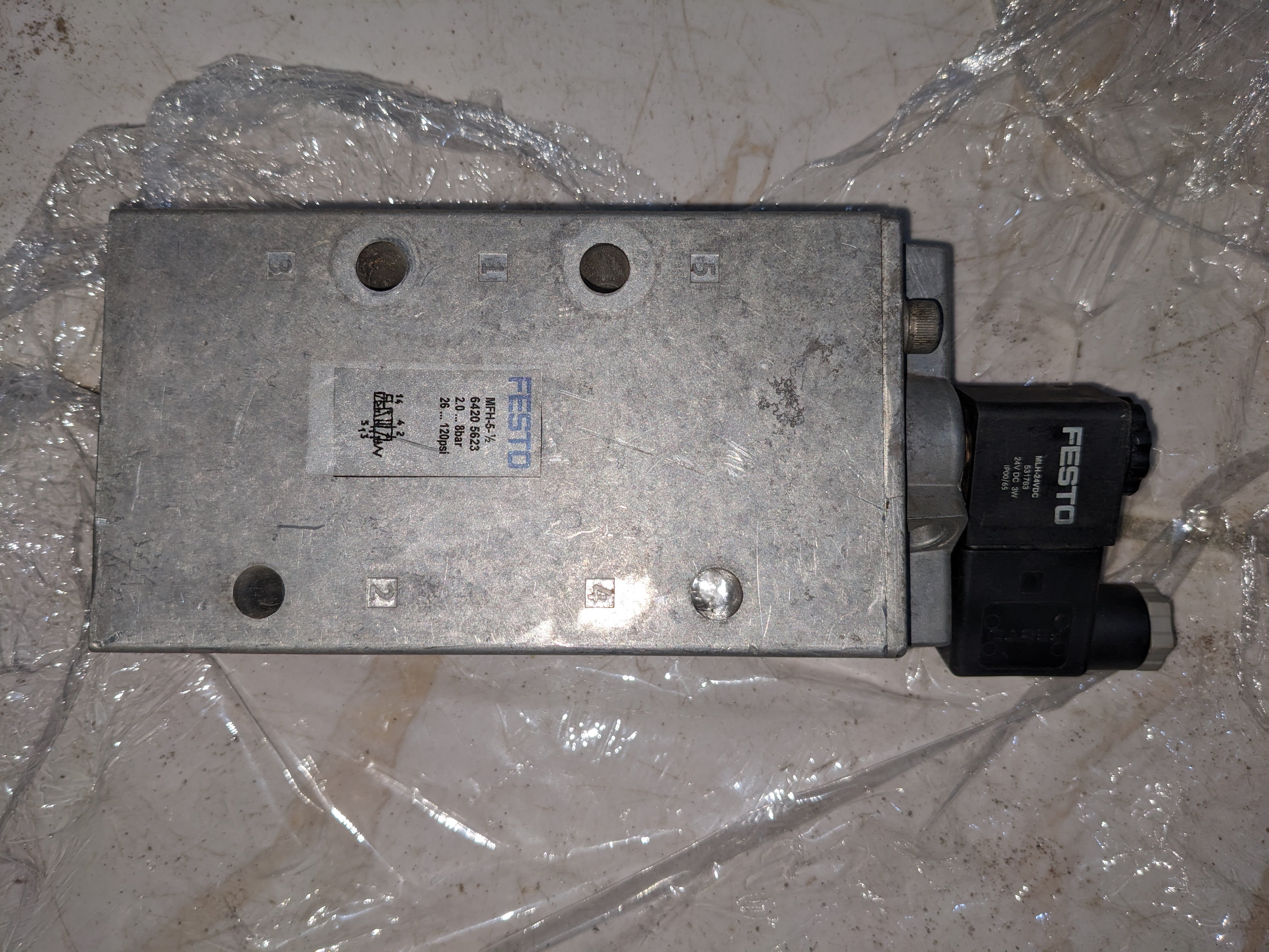 Festo pneumatic distributor model MFH-5-1/2