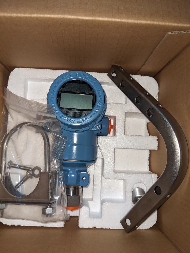 Transmetteur Rosemount 2051TG3A2B21AB4M5D4Q4