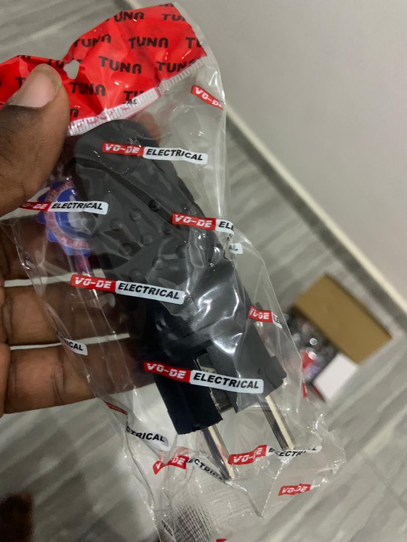 Fiche mâle 2P+T Tuna