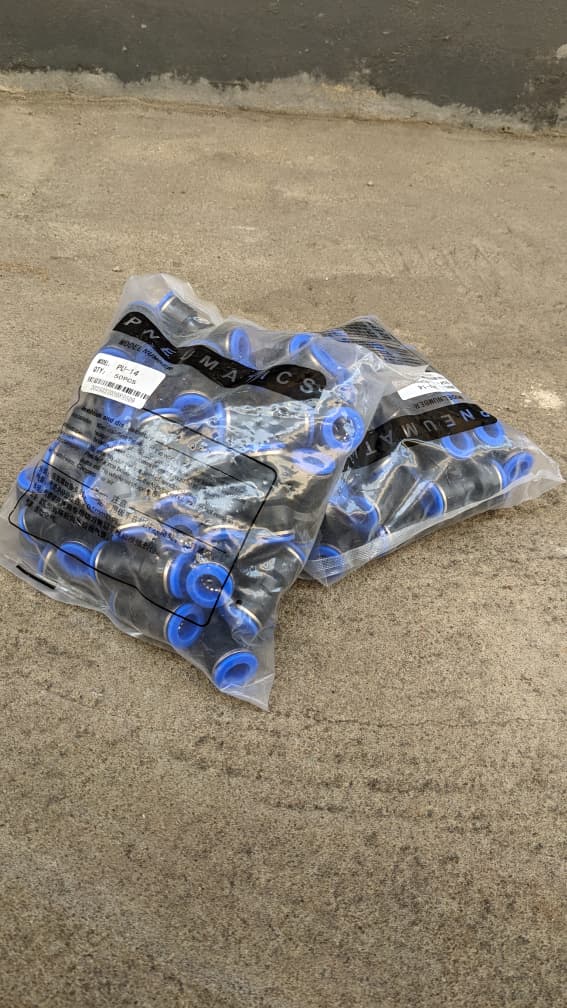 Raccords pneumatiques droits rapides intérieur 14