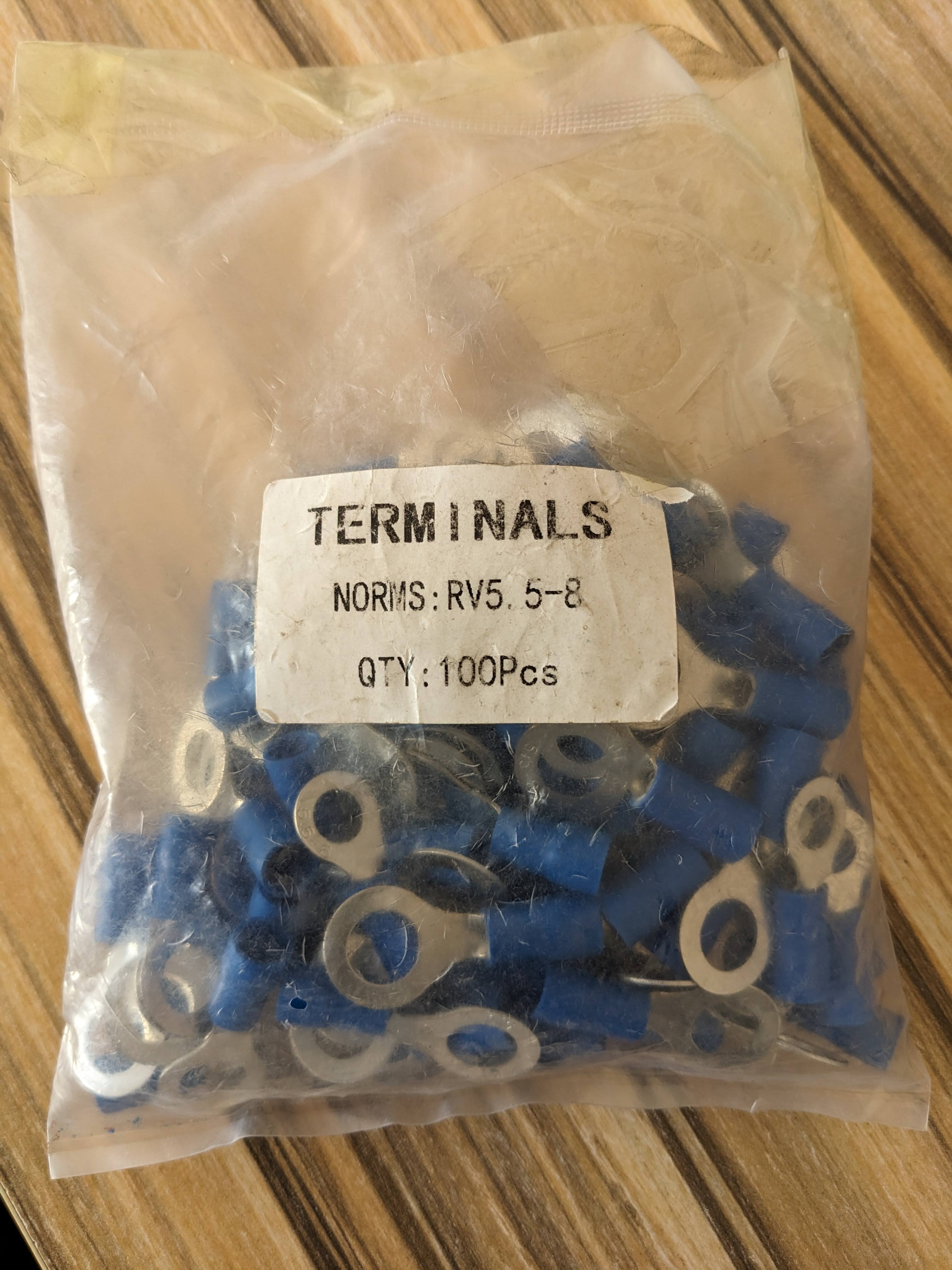 2.5 mm² crimp terminal with a 8 mm ring