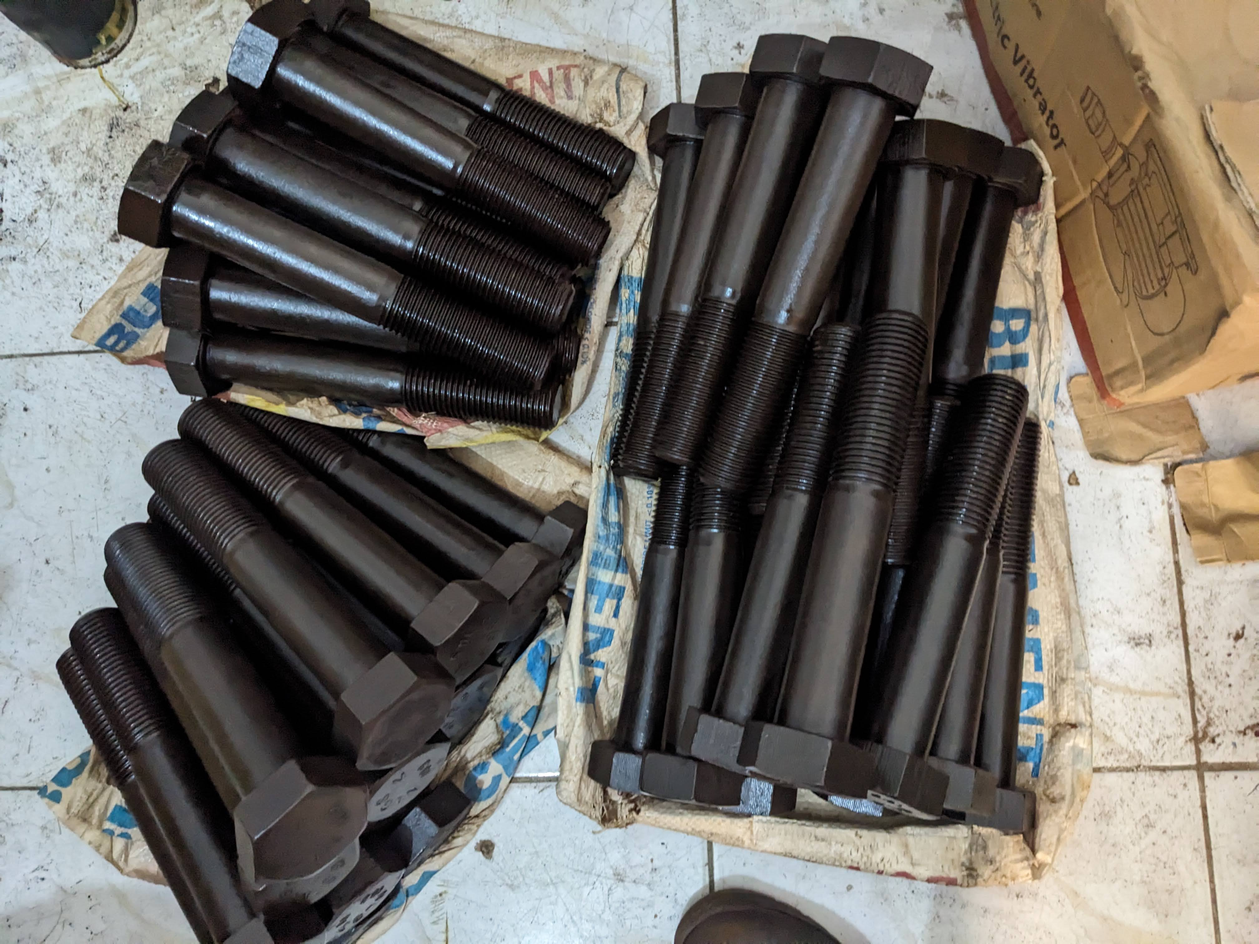 M48 Class 10.9 steel hex bolt