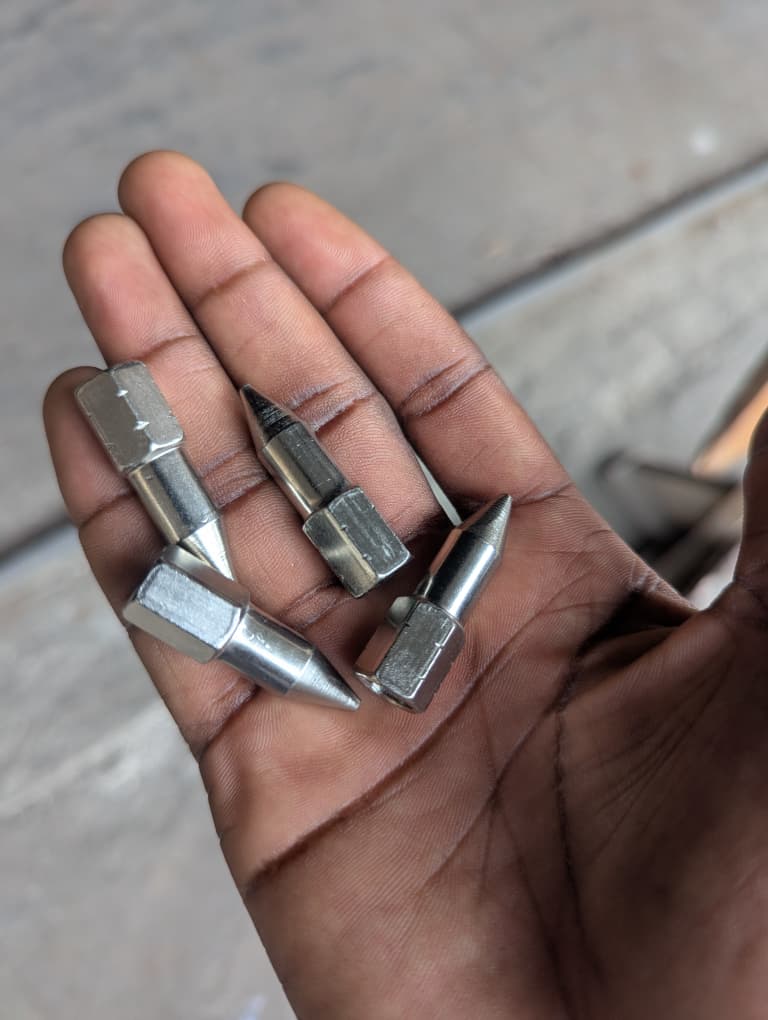 Grease Pump Tip Cylindrical Shape 1/4