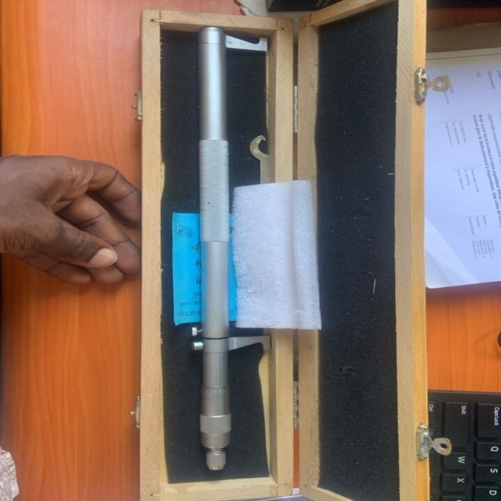 Micromètre intérieur à 3  touches réglable 250-300